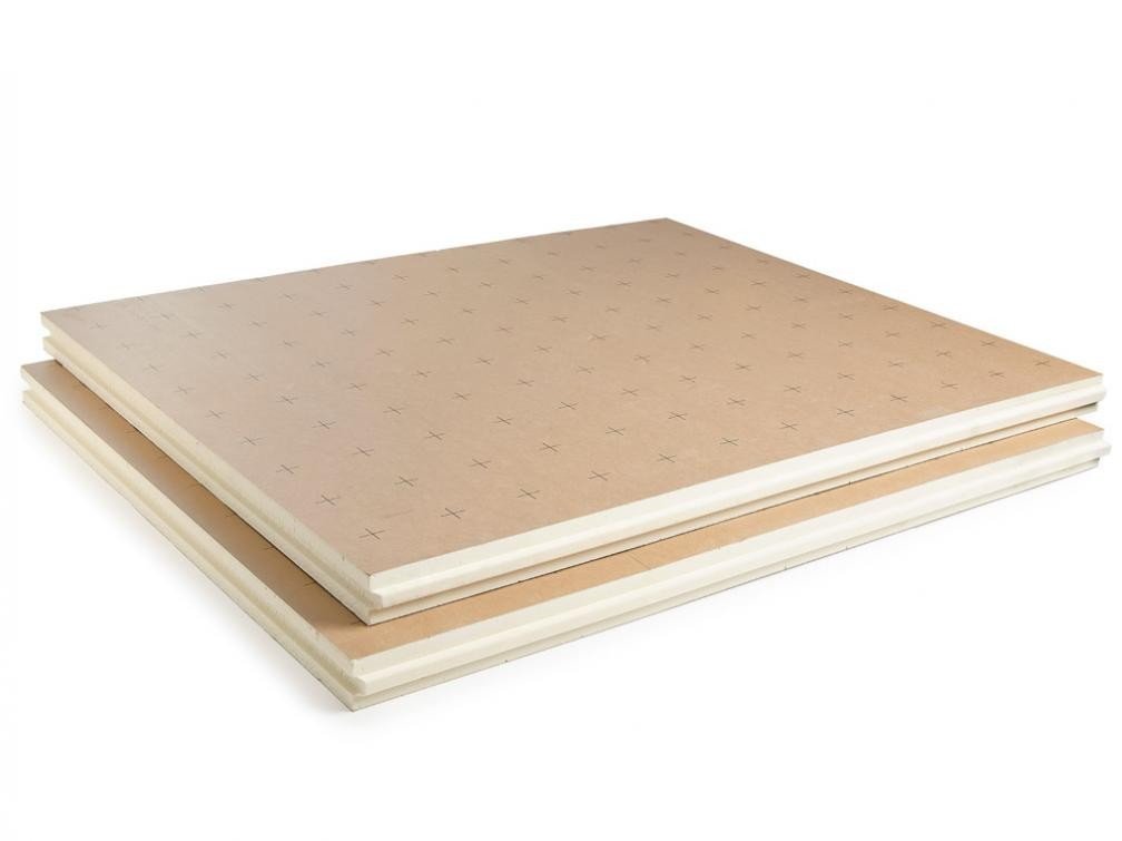 Meilleur isolant pour plancher grenier : panneaux d’isolant en bois et pare-vapeur blanc.