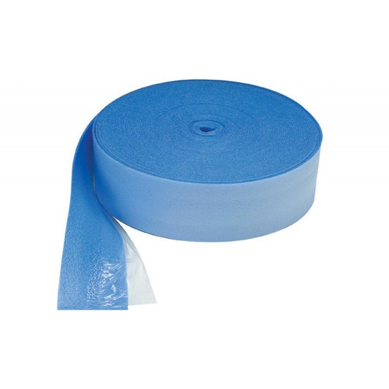 Rouleau de mousse isolante bleue prête à être posé.